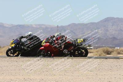 media/Apr-20-2025-CVMA (Sun) [[39090e8767]]/Race 11-500-350 Supersport (Holeshot)/